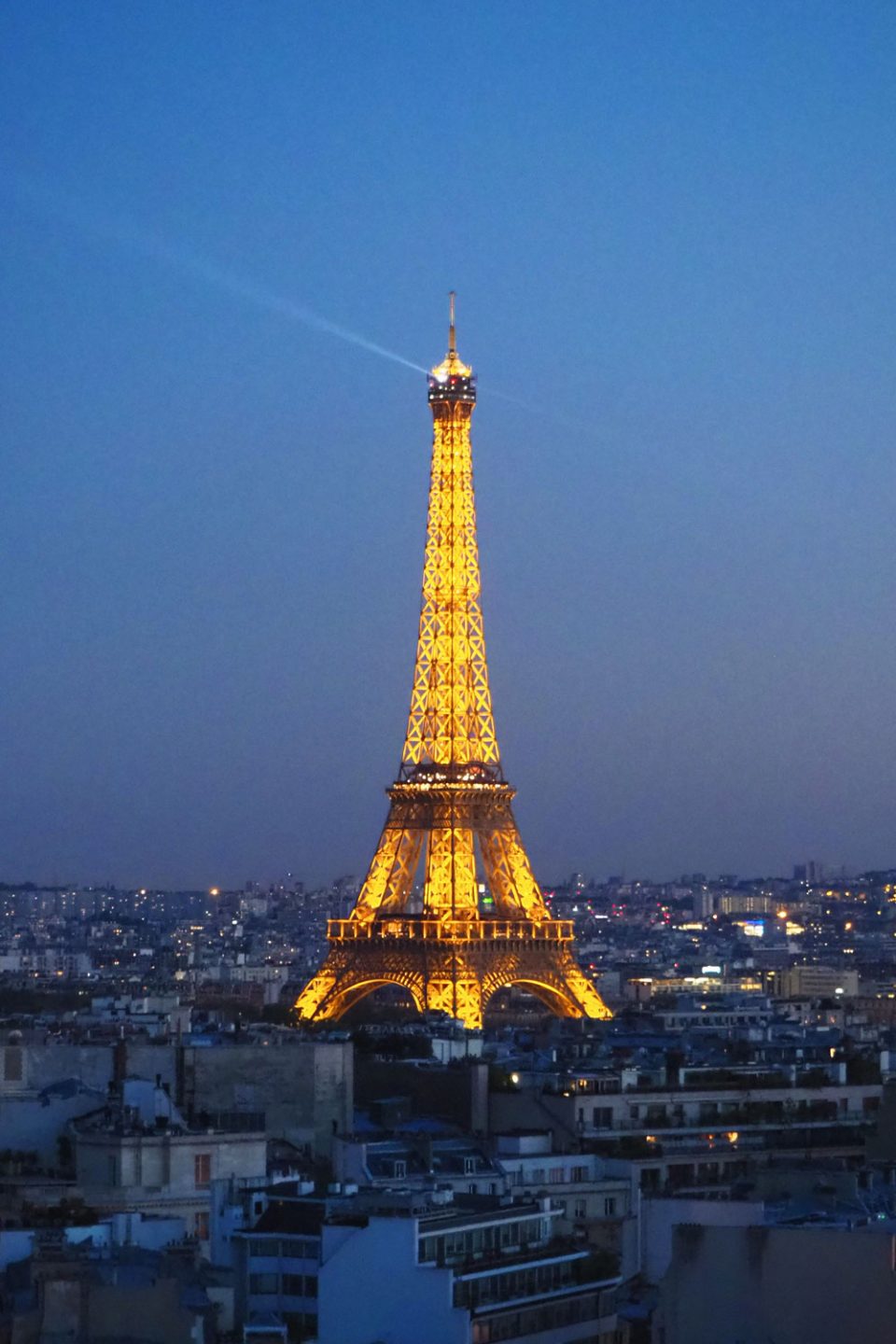 Eiffeltower in Paris by night